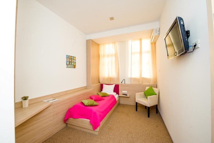 7 Days Hotel Kamyanets-Podilskyi Dış mekan fotoğraf