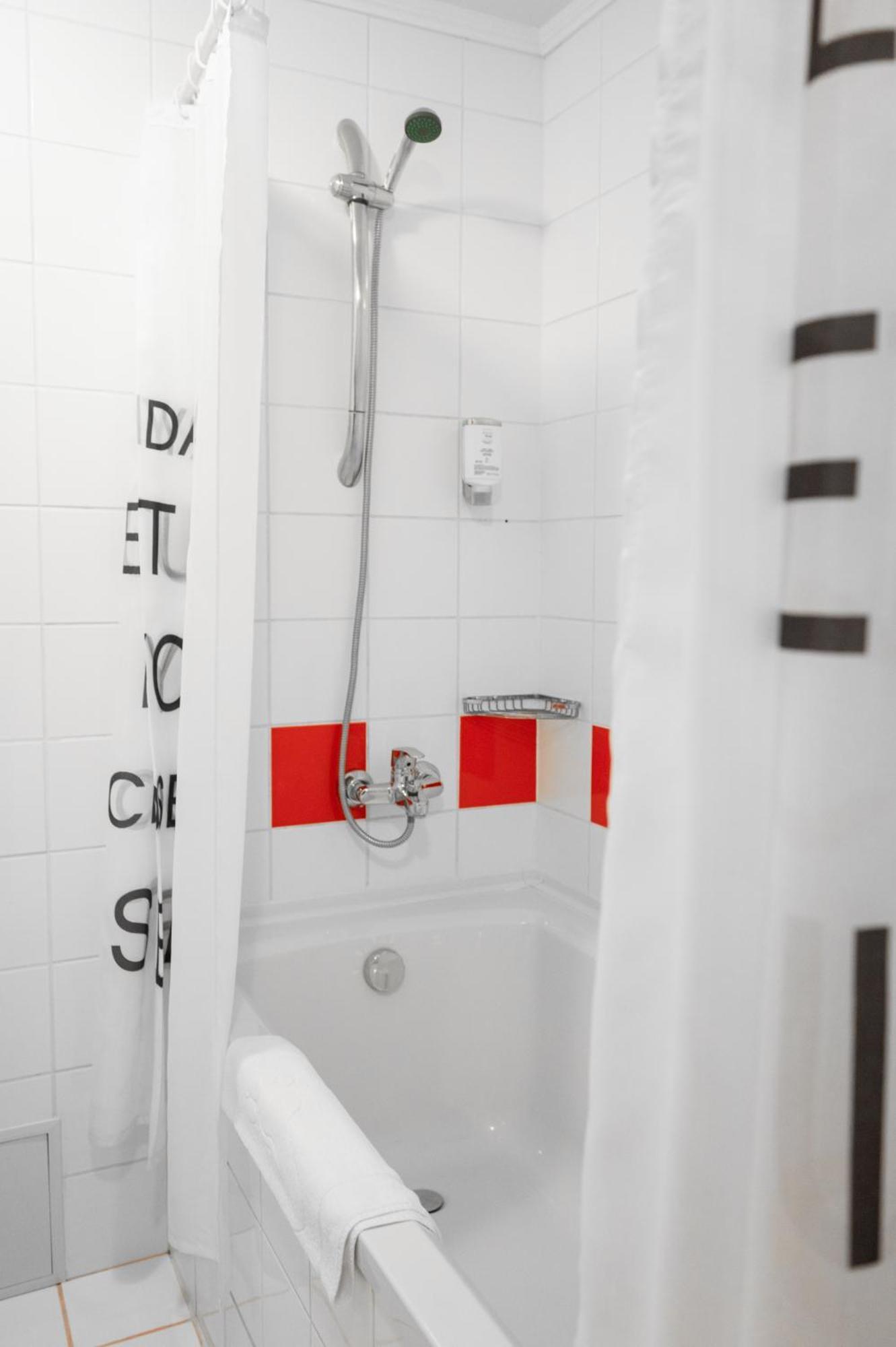 7 Days Hotel Kamyanets-Podilskyi Dış mekan fotoğraf